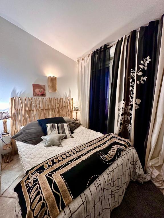 Camera con letto matrimoniale