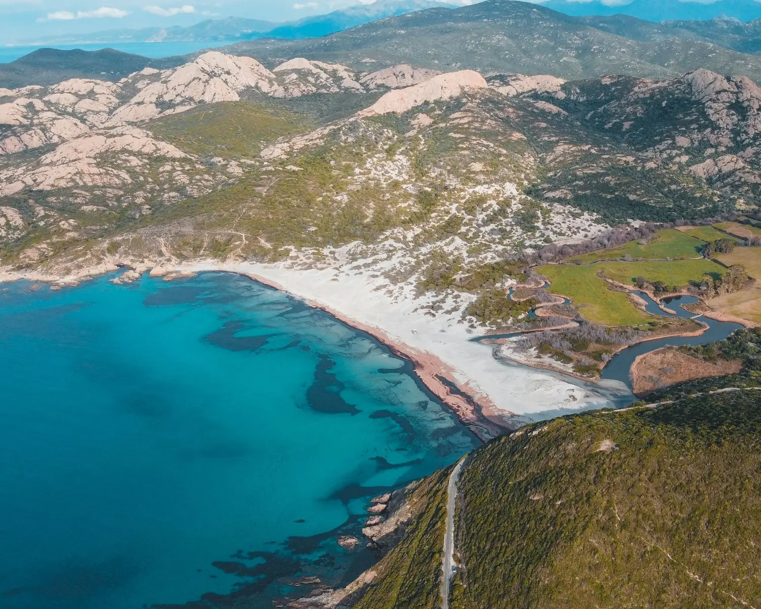 La tua casa in Corsica, seguita con attenzione